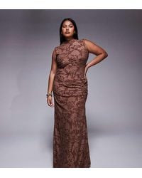ASOS - Vestido Largo Marrón Sin Mangas Con Cuello Subido Y Detalle Fruncido En La Falda De Devoré De Asos Design Curve - Lyst