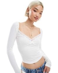 Glamorous - V-Neck Long Sleeve Top - Lyst