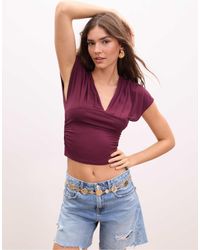 Stradivarius - Top froncé à encolure en v - Lyst