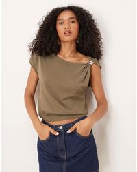 Mango - T-shirt asymétrique à détail froncé - marron - Lyst