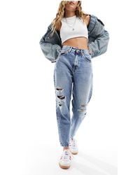 Tommy Hilfiger - Ultra High Rise Tapered Mom Jeans With Knee Rips - Lyst