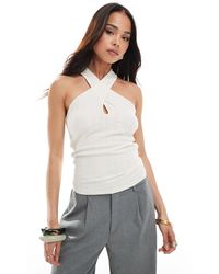 Vero Moda - Top en jersey à encolure américaine torsadée - crème - Lyst