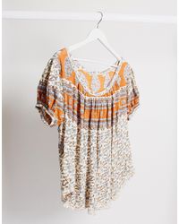 Free People T-shirt Met Paisleyprint - Wit