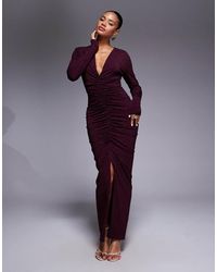 TFNC London - Vestito Lungo Color Ciliegia Decorato Con Spacco Sul Davanti E Scollo Profondo - Lyst