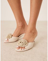 ASOS - Hush - mules au crochet à talon mi-haut avec détail fleur - crème - Lyst