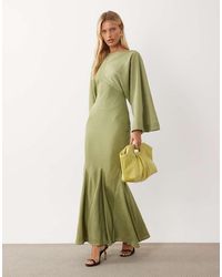 ASOS - Cape Kimono Sleeve Maxi Dress With Godets And Tassel Tie Detail - Lyst