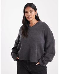 ASOS - Asos design curve - pull coupe carrée en maille avec col v - anthracite - Lyst
