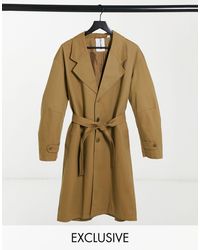 Collusion Gabardina extragrande arena con cinturón unisex - Marrón