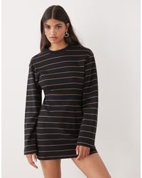 Monki - Vestido Corto A Rayas Estilo Camiseta De Manga Larga Con Cintura Entallada De - Lyst