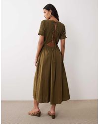 Nobody's Child - Leah Shirred Midi Dress With Full Skirt - Lyst