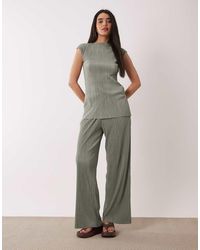 Calvin Klein - Plisse Pull-on Trousers Co-ord - Lyst