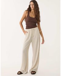 Stradivarius - Petite – weich fallende hose aus leinenmix - Lyst