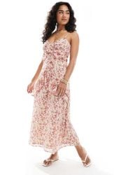 New Look - Vestido Midi Color Crema Con Estampado Floral Y Volantes De -Blanco - Lyst