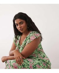 Vila Curve - Flutter Sleeve Maxi Dress - Lyst
