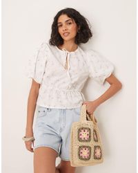 Gina Tricot - Blouse à manches bouffantes et lien à nouer sur le devant avec imprimé fleurs - Lyst
