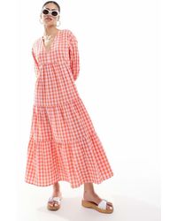 New Look - Vestito Grembiule Midi A Quadretti Con Scollo A V - Lyst