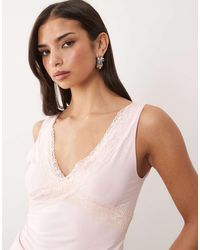 Fashionkilla - Exclusive Double Sculpted Slinky Lace Trim V Neck Vest Top - Lyst