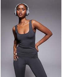 4505 - Icon Active Slightly Cropped Singlet - Lyst