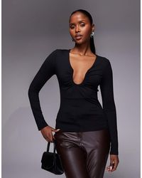 ASOS - Top Van Polyamide Met Lange Mouwen, U-Afwerking En Lage Ronde Hals - Lyst