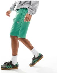 adidas Originals - Pantalones cortos verdes básicos - Lyst