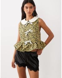 Sister Jane - Jacquard Peplum Collar Detail Sleeveless Blouse - Lyst