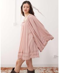Miss Selfridge - Vestido Corto Rosa Polvoriento Con Mangas Acampanadas Y Cuello Cuadrado De - Lyst