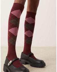 ASOS - Calzini Al Ginocchio Color Bordeaux Con Motivo A Rombi Sul Davanti - Lyst