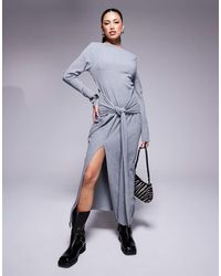 ASOS - Vestido Midi De Manga Larga Con Cuello Barco Y Detalle Retorcido En La Parte Delantera De Canalé De - Lyst