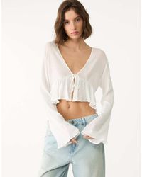 Stradivarius - Overhemd Met Ruches En Gestrikt Detail - Lyst