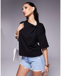 ASOS - Camiseta Negra Con Detalle Retorcido En El Hombro De - Lyst