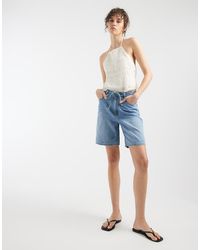 Vero Moda - Pantalones Cortos Vaqueros Estilo Bermudas De Talle Medio Con Lavado Azul Claro Y Lazada En La Cintura Villa De - Lyst