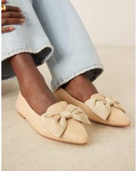 Asos Design Wide Fit - Bailarinas Beis Efecto Rafia Con Puntera Fina Y Lazo Lake De -Neutro - Lyst