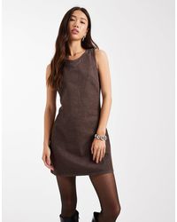 ASOS - Robe courte en jean à col montant en v - marron - Lyst