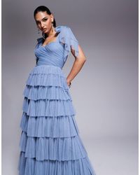 LACE & BEADS - Robe longue à volants en tulle avec épaules nouées - cendré - Lyst