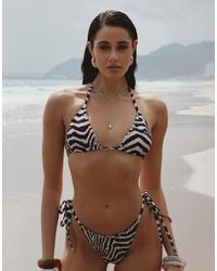 Missy Empire - Shell Button Printed Bikini Bottom - Lyst