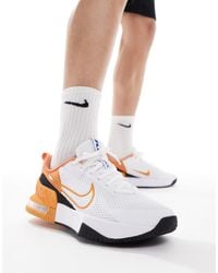 Nike - Air max alpha 6 - baskets - blanc et orange - Lyst