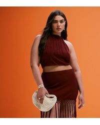 ASOS - Top Color Óxido Con Cuello Halter Y Flecos De Asos Design Curve (Parte De Un Conjunto)-Rojo - Lyst