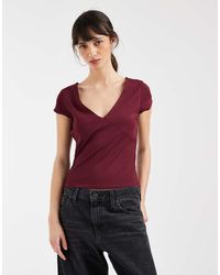 ASOS - Top A Maniche Corte Modellante Bordeaux Con Scollo A V - Lyst