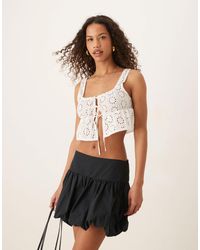 Abercrombie & Fitch - Mid Rise Drop Waist Bubble Mini Skort - Lyst