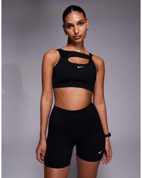 Nike - Nike One Training Twist Strap Sports Bra - Lyst