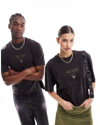 Guess - Camiseta negra unisex con logo estampado baker - Lyst