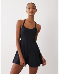 4505 - Active Crossback Tennisjurk Met Binnen-Bh En Short - Lyst