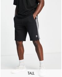adidas Originals - Tall - trefoil essentials - pantaloncini neri con logo a 3 strisce - Lyst