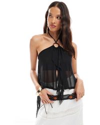 Miss Selfridge - Top Nero Con Spacco Sul Davanti, Volant E Anello - Lyst