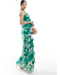 Pretty Lavish - Exclusivité asos - - piper - robe longue volantée à fleurs - jade - Lyst