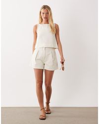 ASOS - Denim Short Met Geplooide Voorkant En Bandje Aan De Achterkant - Lyst