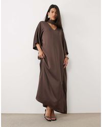 Pretty Lavish - Satin Choker Detail Kimono Sleeve Full Maxi Dress - Lyst