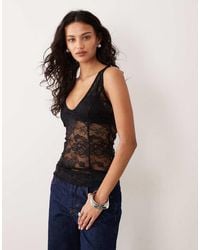 Motel - Yoren Scoop Neck Lace Top - Lyst