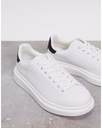 pull and bear basket