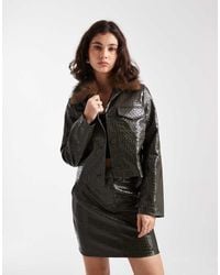 New Look - Co-Ord Faux Leather Croc Printed Cropped Jacket - Lyst